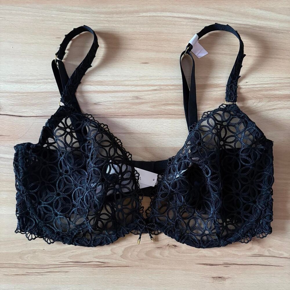 Victoria's Secret NWT Very Sexy Low Cut Demi Black Lace Bra 36DD